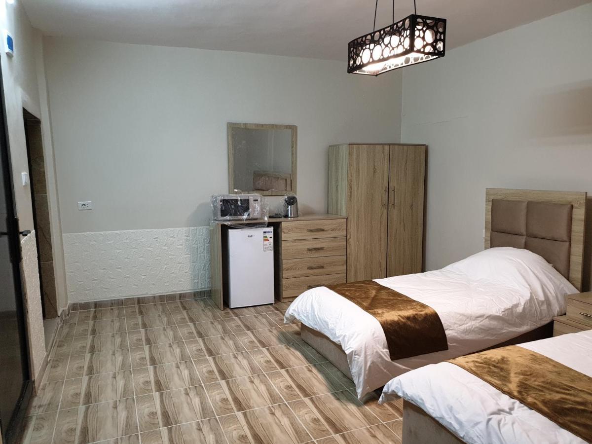 Atoom Studio Джараш Экстерьер фото